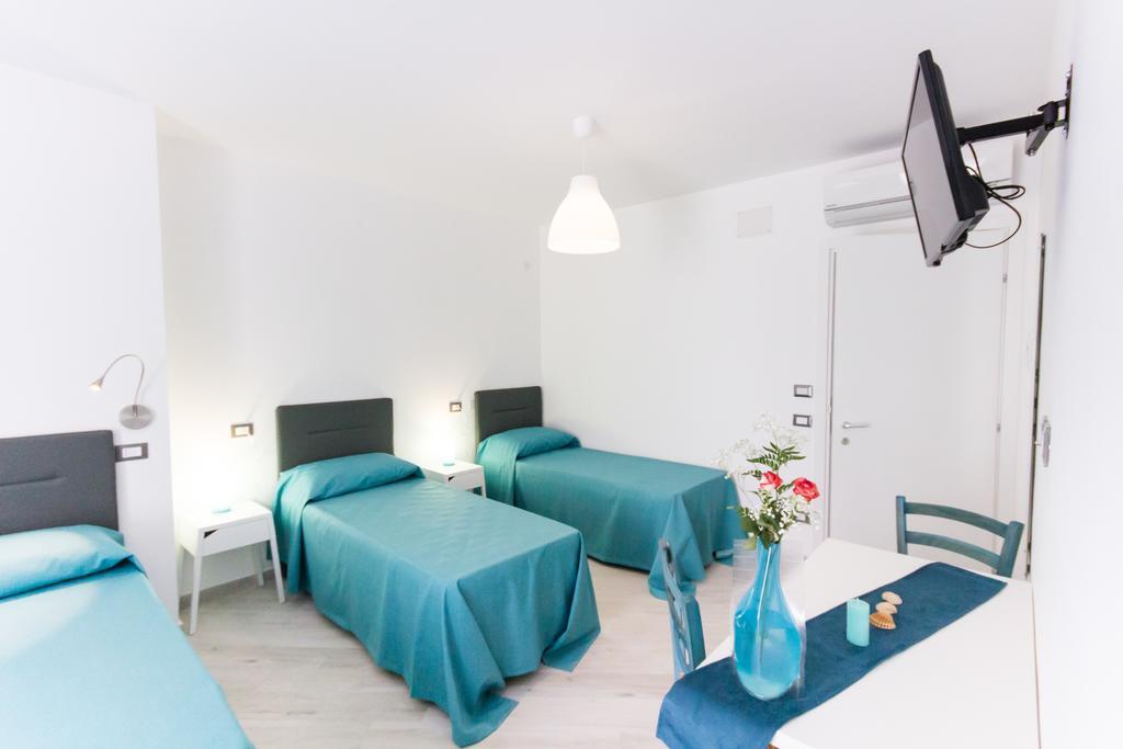 Stanze Del Mare Bed & Breakfast Balestrate Oda fotoğraf