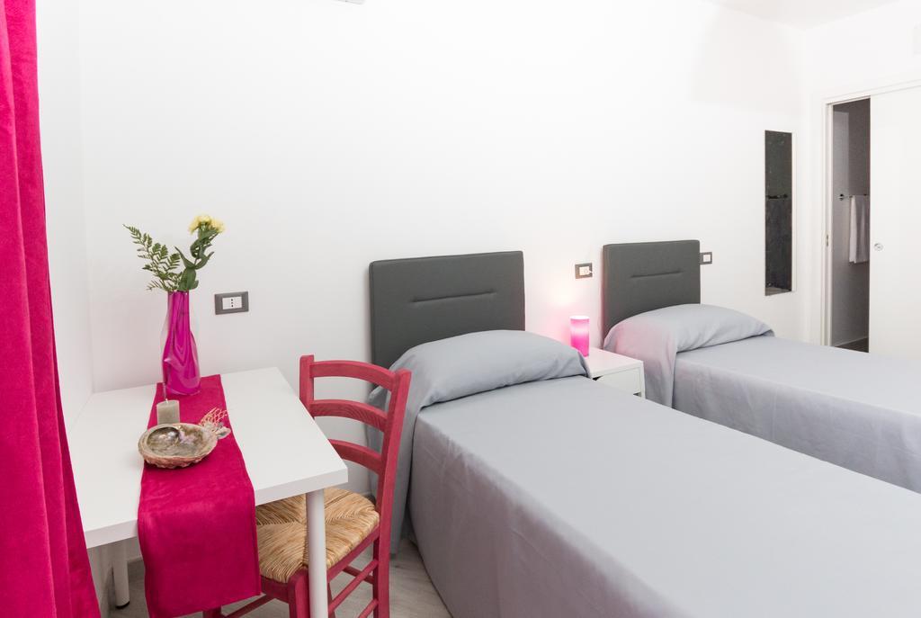 Stanze Del Mare Bed & Breakfast Balestrate Oda fotoğraf
